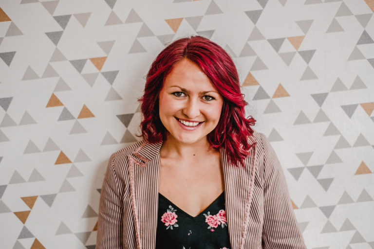 How Chloe Morris Turned A Factory Accident Into A Globe-Trotting Marketing Career!
