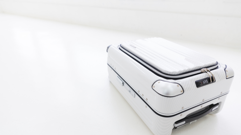 Beginner’s Guide To One Bag Living